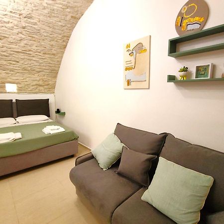 Corte Pietrantica - Charming Rooms & Suites Giovinazzo Exterior photo