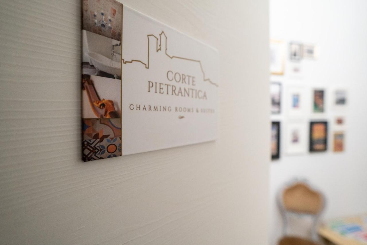 Corte Pietrantica - Charming Rooms & Suites Giovinazzo Exterior photo